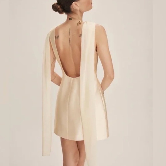 Reformation Ecru Dress In Butter, NWOT, NEVER WORN, NO FLAWS. - Picture 2 of 7